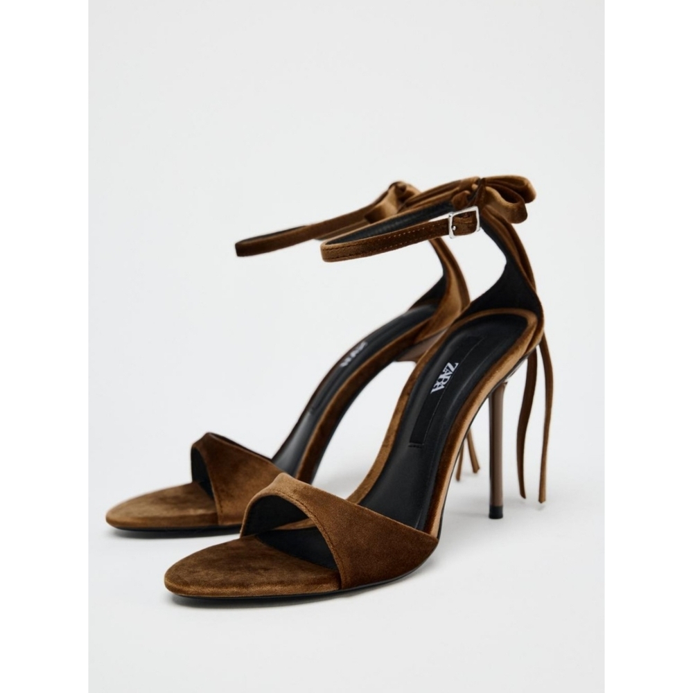 Zara Bow Velvet Effect Heeled Sandals size 8 & 9 - Picture 3 of 7